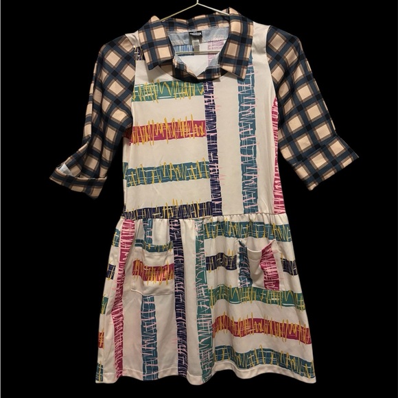 Kids Official Stranger Things Eleven Costume Season 4 Halloween Fancy Dress - Picture 2 of 4